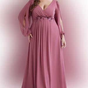 Wedding attendant dress size 18, (see final pic for measurements).